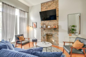 1 Mi to Dtwn Louisville Home with Deck and Fire Pit!